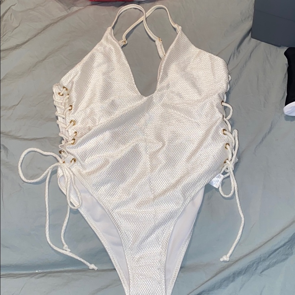 Bathing suit